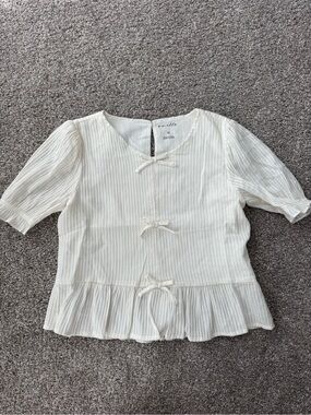 Owillo White Ruffled Tie-Front Blouse